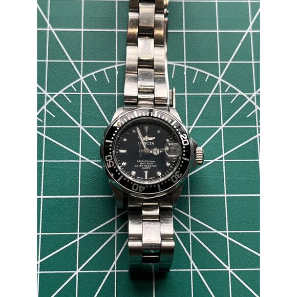 Invicta Pro Diver Wrist Watch for Women RUNNING! - Picture 1 of 4